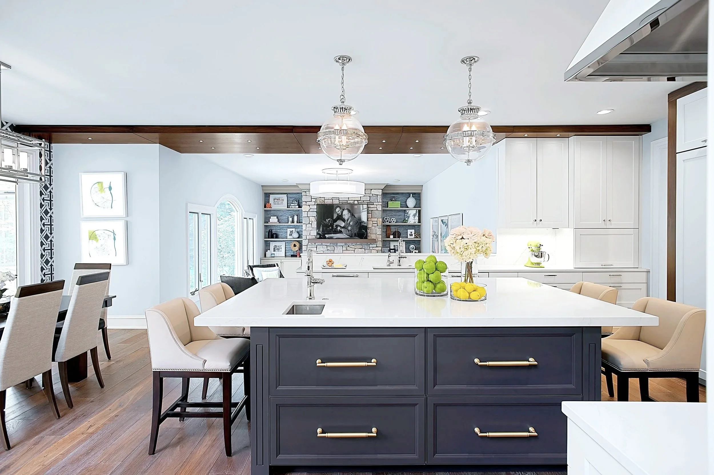Michigan+Residential+Kitchen+Island+Interior+Design+by+Andy+Yates+Design.jpg