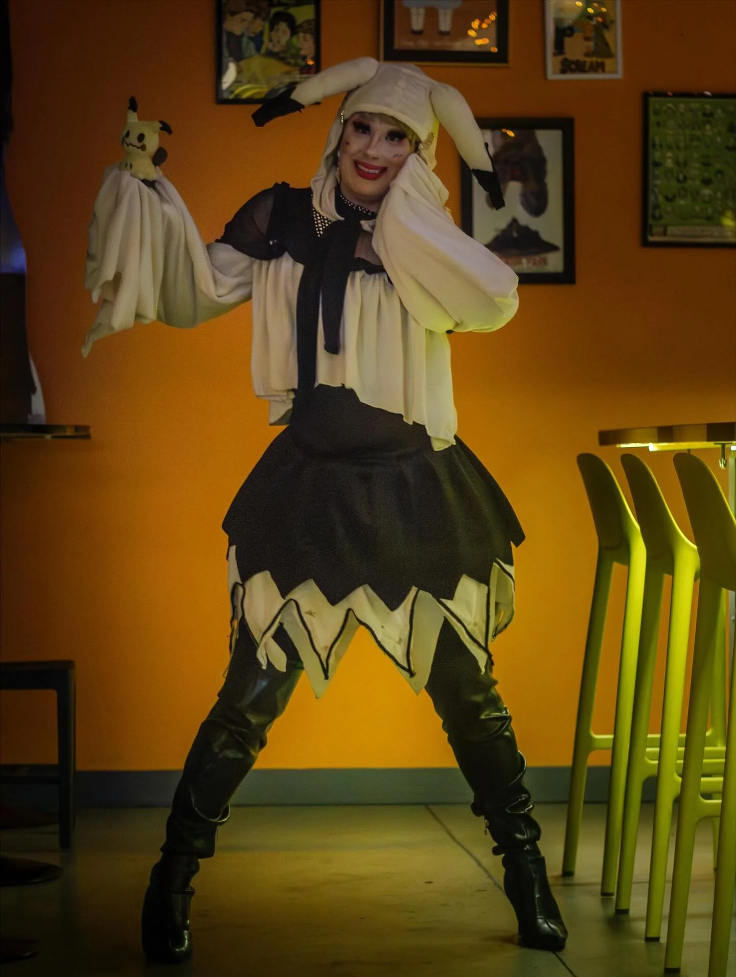 Mimic You? Maybe 😏 
My Mimikyu look put I together for this halloween! 
Still wanna add some more details but its very cute and comfy
Pics by @artieuniverse at the last Smash Sis with the @bostongaymers every last Tuesday at @roxysarcade 
An funk th