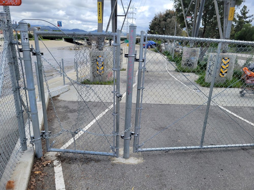 LA River Bike Path 2.jpg