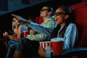 Apple Cinemas — Warwick Mall