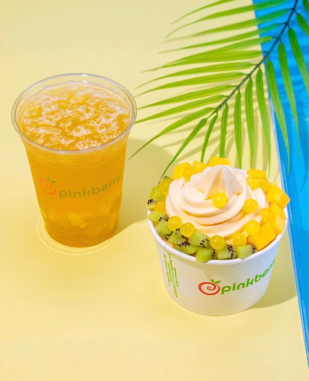 In a mango mood? 🥭☀️ @pinkberryswirl has got you covered with their limited-time Mango Passion Jasmine Frozen Yogurt, try it topped with mango, kiwi, and passionfruit boba for that perfect tropical twist! 🌴 

Not feeling frozen yogurt today? Try th