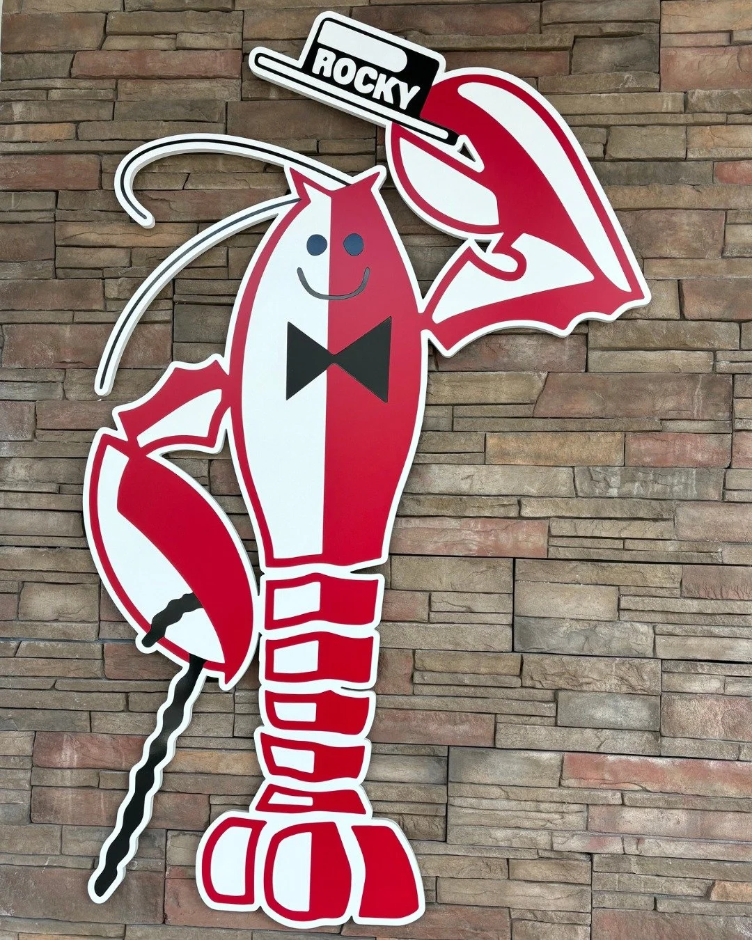 Rocky Point Chowder House is almost ready to open its doors, and we appreciate your patience as they work on the final touches! 🦞 🎡 

The Rocky Point team, along with us here at Warwick Mall, are working hard to make sure everything is just right f