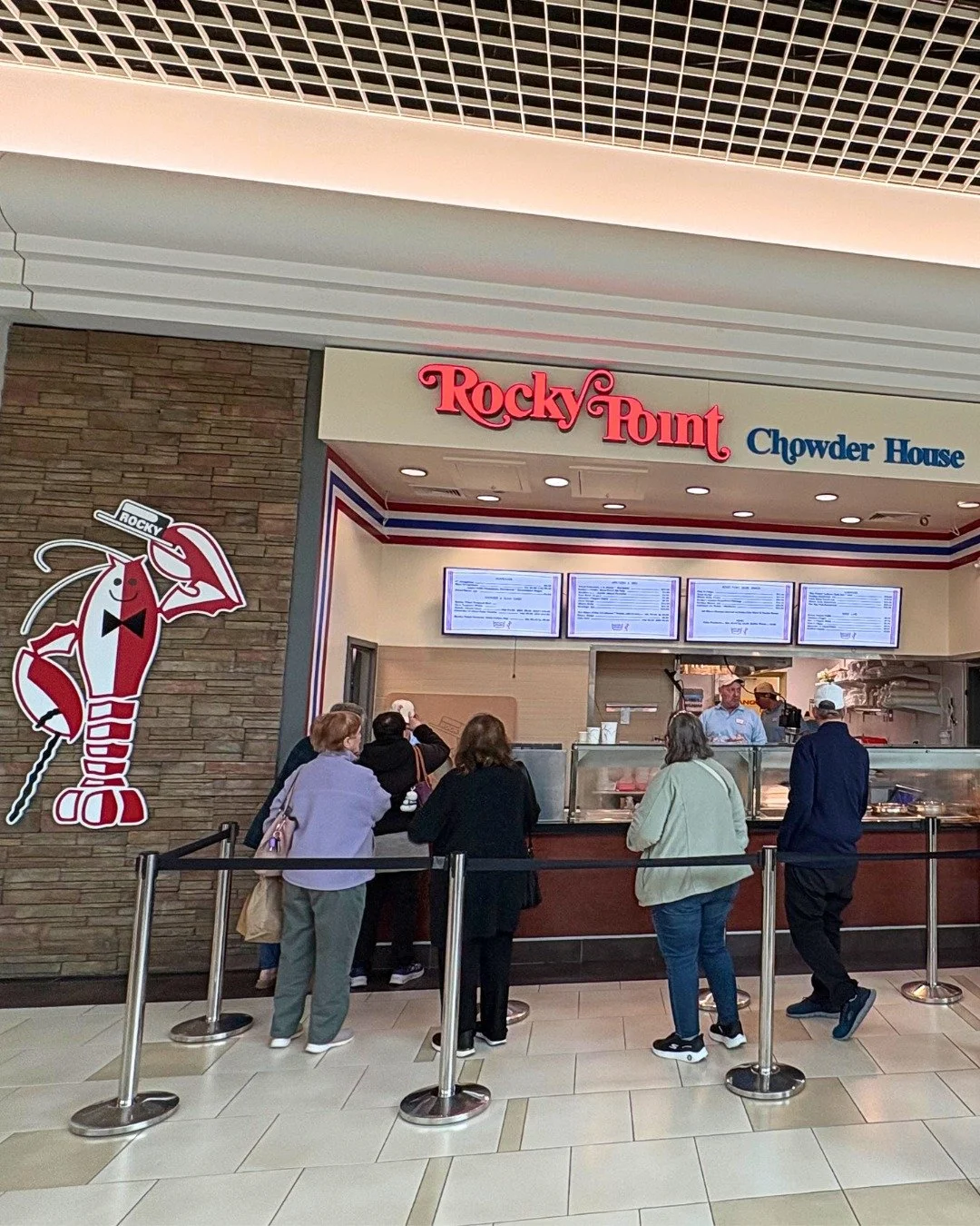 🎉 Two new spots to love at Warwick Mall! 

Rocky Point Chowder House is now open in the Carousel Food Court, bringing all the nostalgic flavors of Rocky Point right to you. Think chowder, clam cakes, fish and chips, and even homemade crispy chicken 