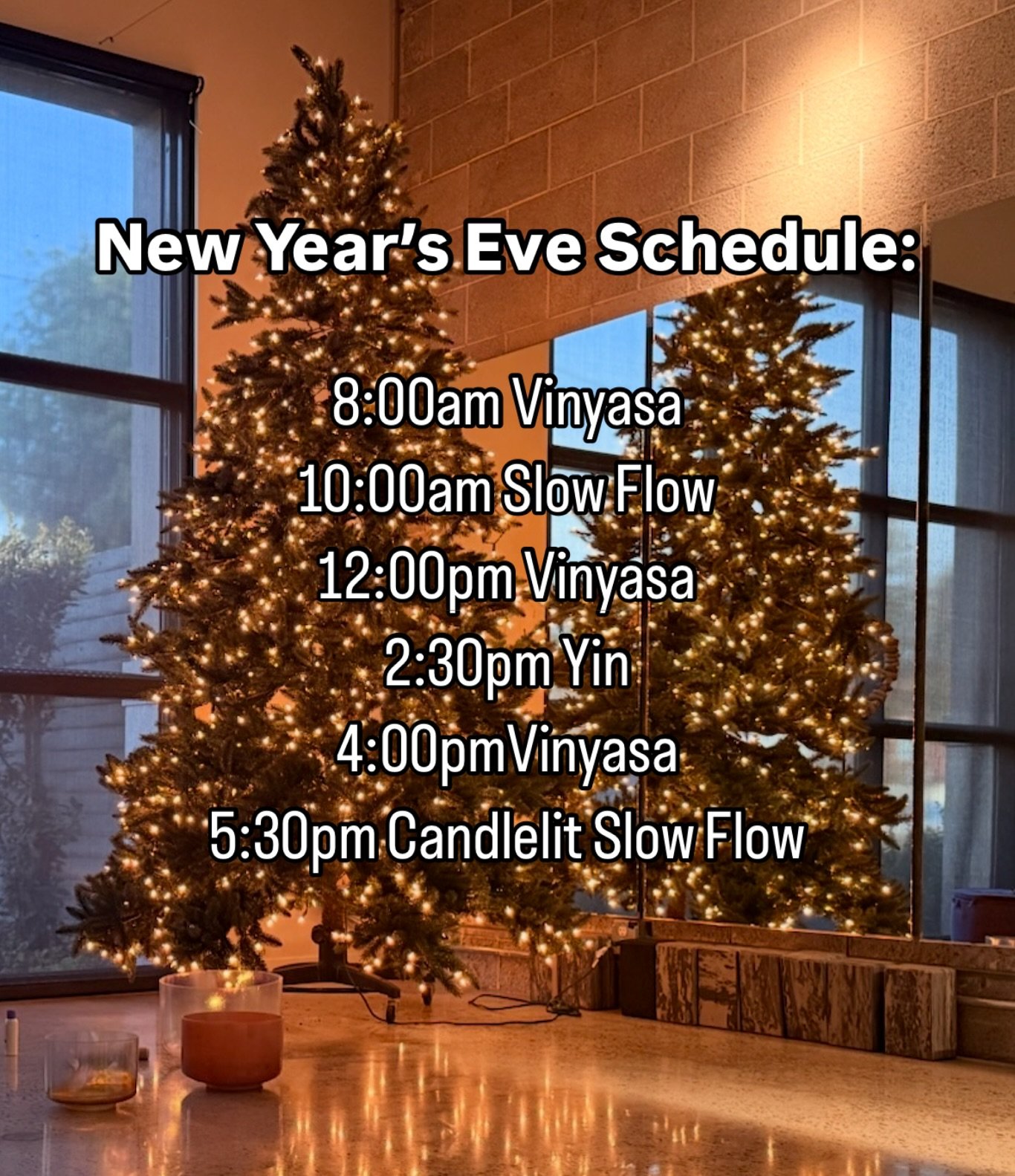 Final yoga classes of 2025 🥳🍾🎉

(And enjoy the last days of the Christmas tree glow in the studio)