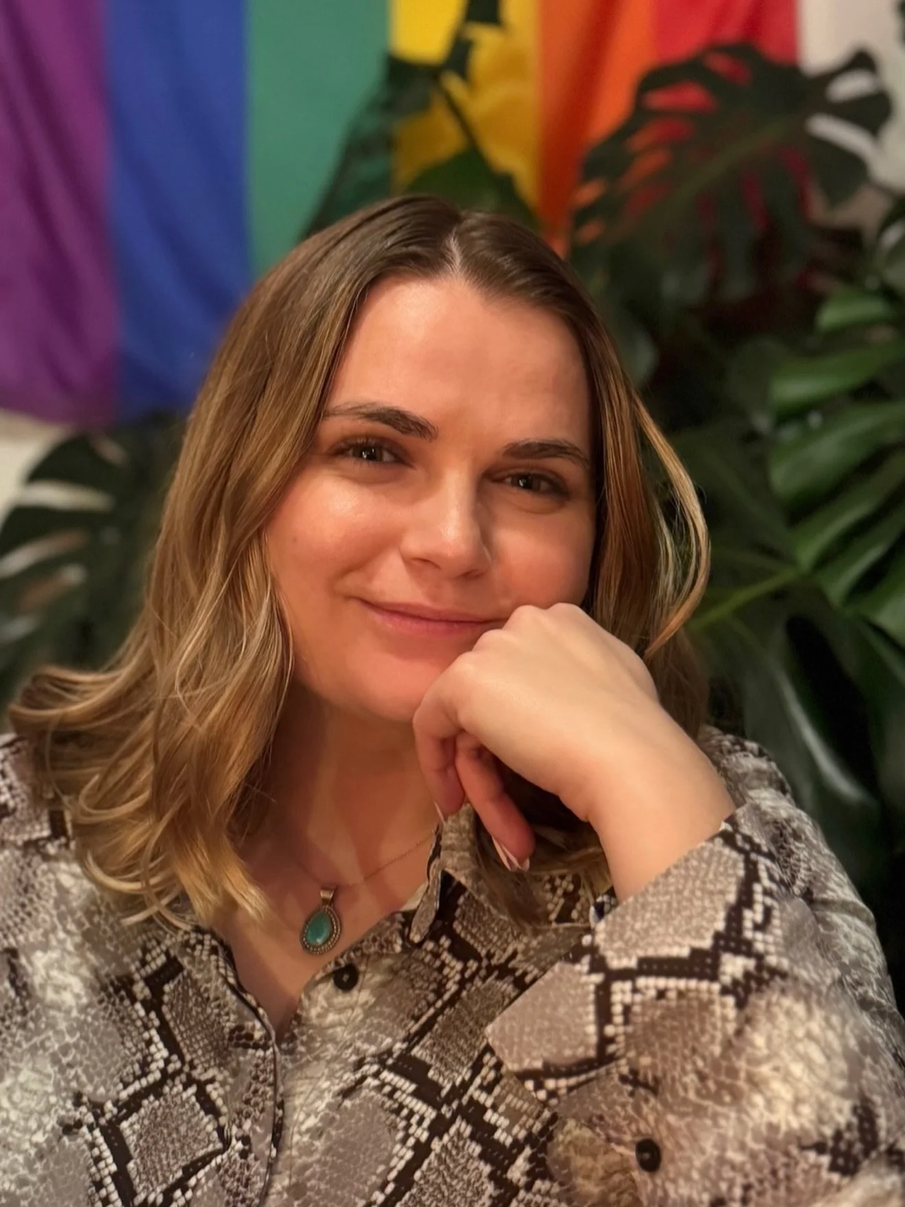 Featured student: Ana

Meet Ana, she&rsquo;s been practicing yoga on and off for 13 years and just hit her ✨256th✨ class at Crave!

❓What sparked your initial interest?

🧘 13 years ago, while I was pursuing a Human Biology and Computer Science degre