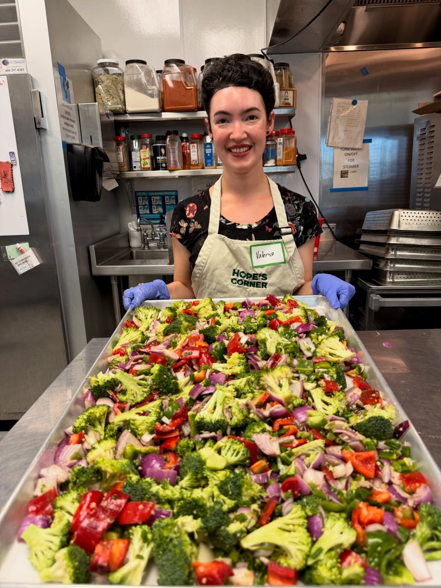 Thank you to the Crave community members who came out to volunteer at Hope&rsquo;s Corner this past Monday. 💛

Together we prepped and cooked a nourishing meal for members of our community living in their vehicles. It was a beautiful afternoon of se