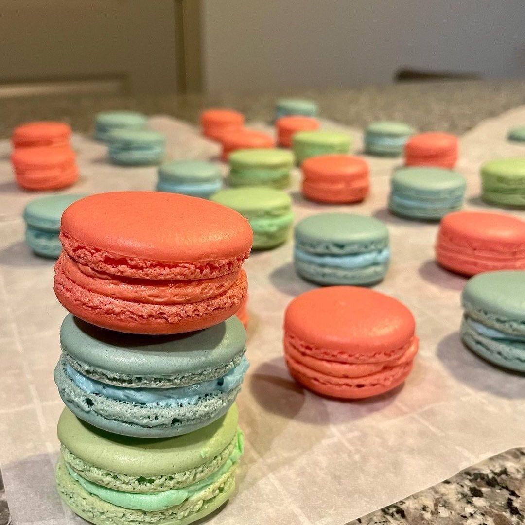 Did you know that macarons can help you have a great Monday? Be sure to check out what&rsquo;s going on at @mainstmacarons #dunedlove #macarons  #foodiegram