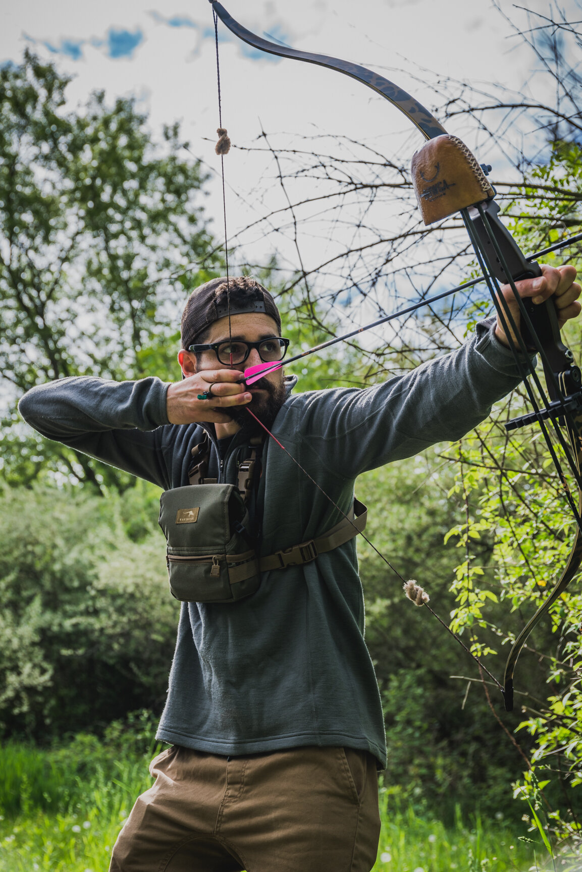 How To Aim A Compound Bow? Master Your Precision!