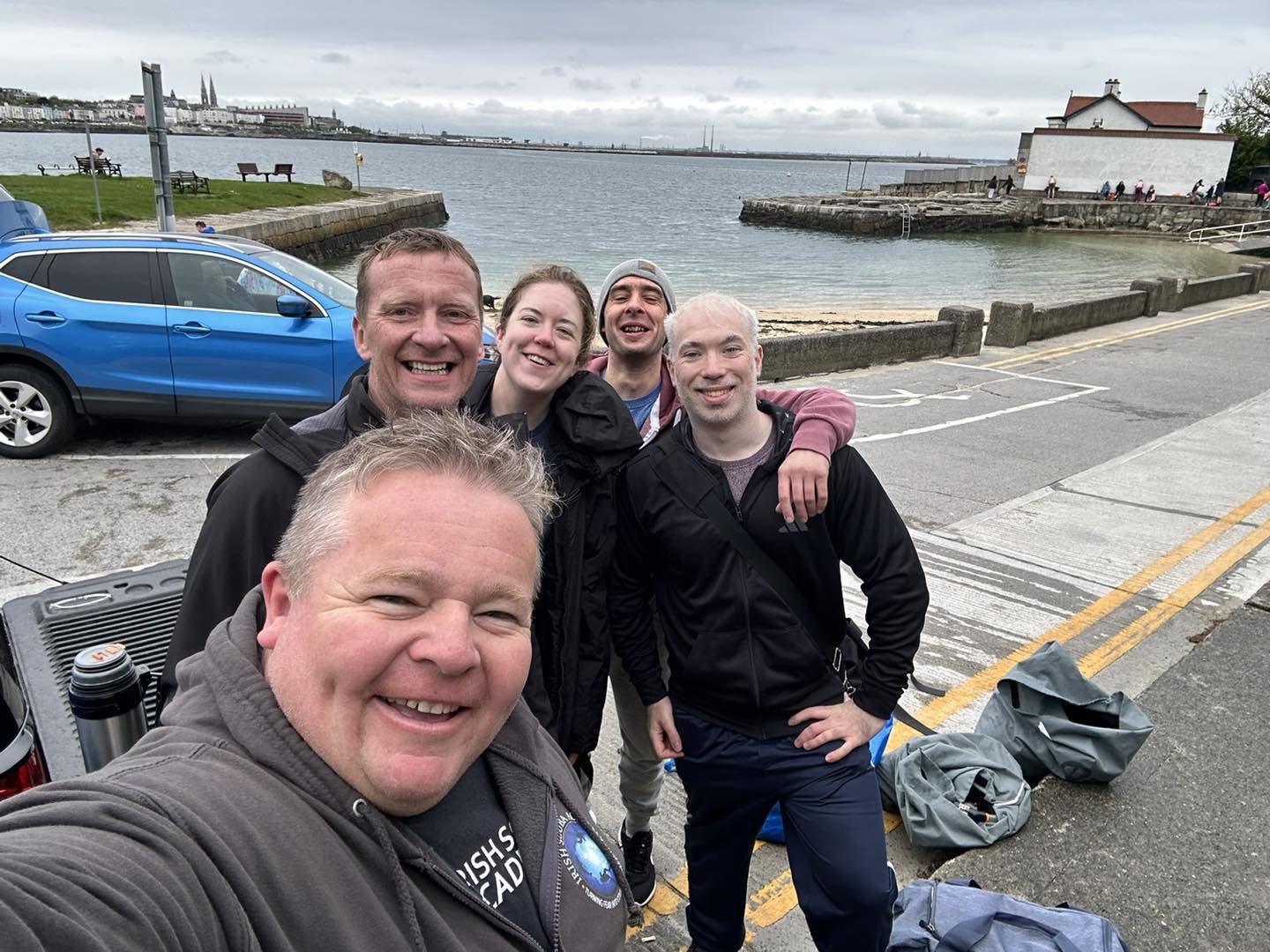 Welcoming Dermot, Anna, Joey &amp; Jake to our dive world following a final course dive in Sandycove this  morning!