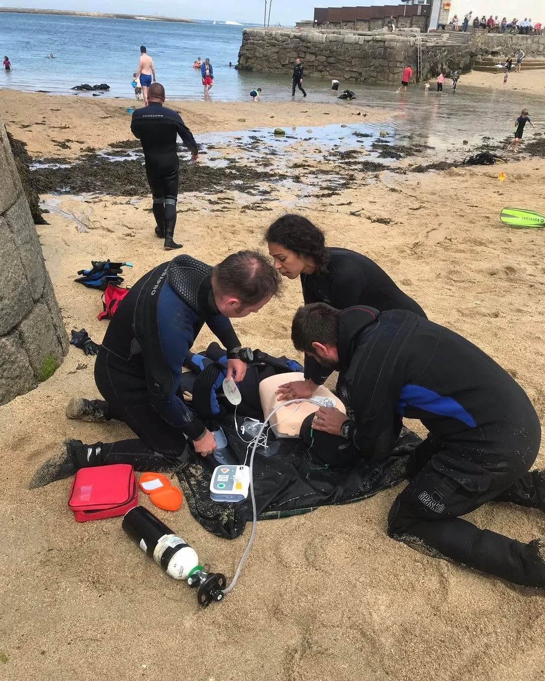 🤿 Why do so many divers say the Rescue Diver course is their favourite course?

Because it&rsquo;s the course that truly changes the way you dive.

You&rsquo;ll learn how to:
✅ Recognise and prevent potential problems before they become emergencies
