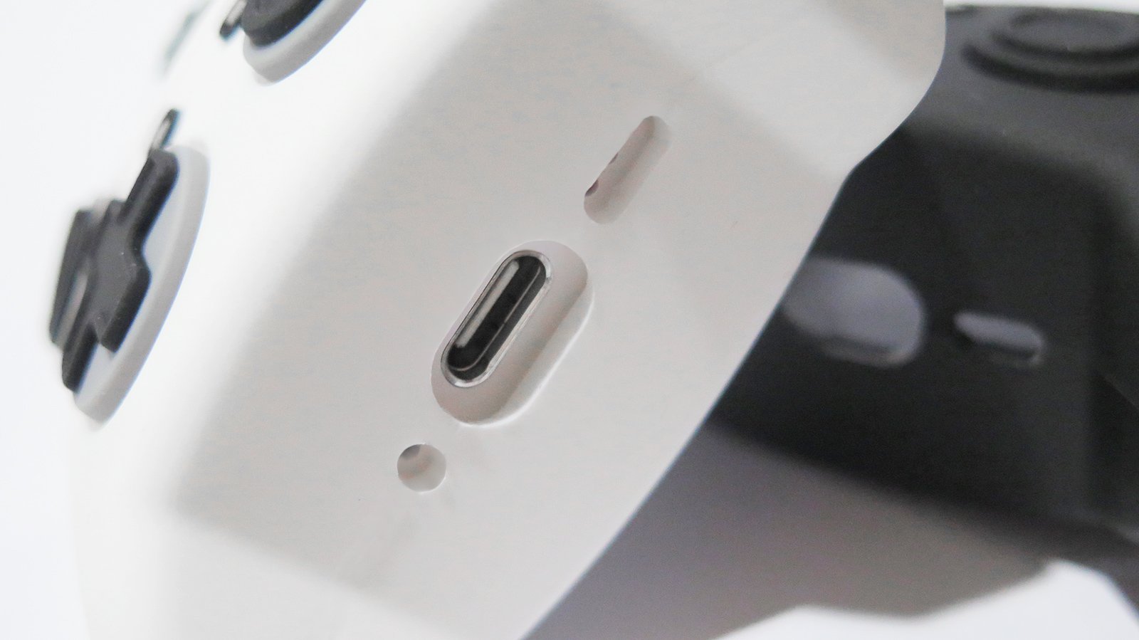 absolute-magic.com - Novelty XGames Controller Silicone Rubber Case for the Newly Released Apple AirPod "4" (Available in White or Black)