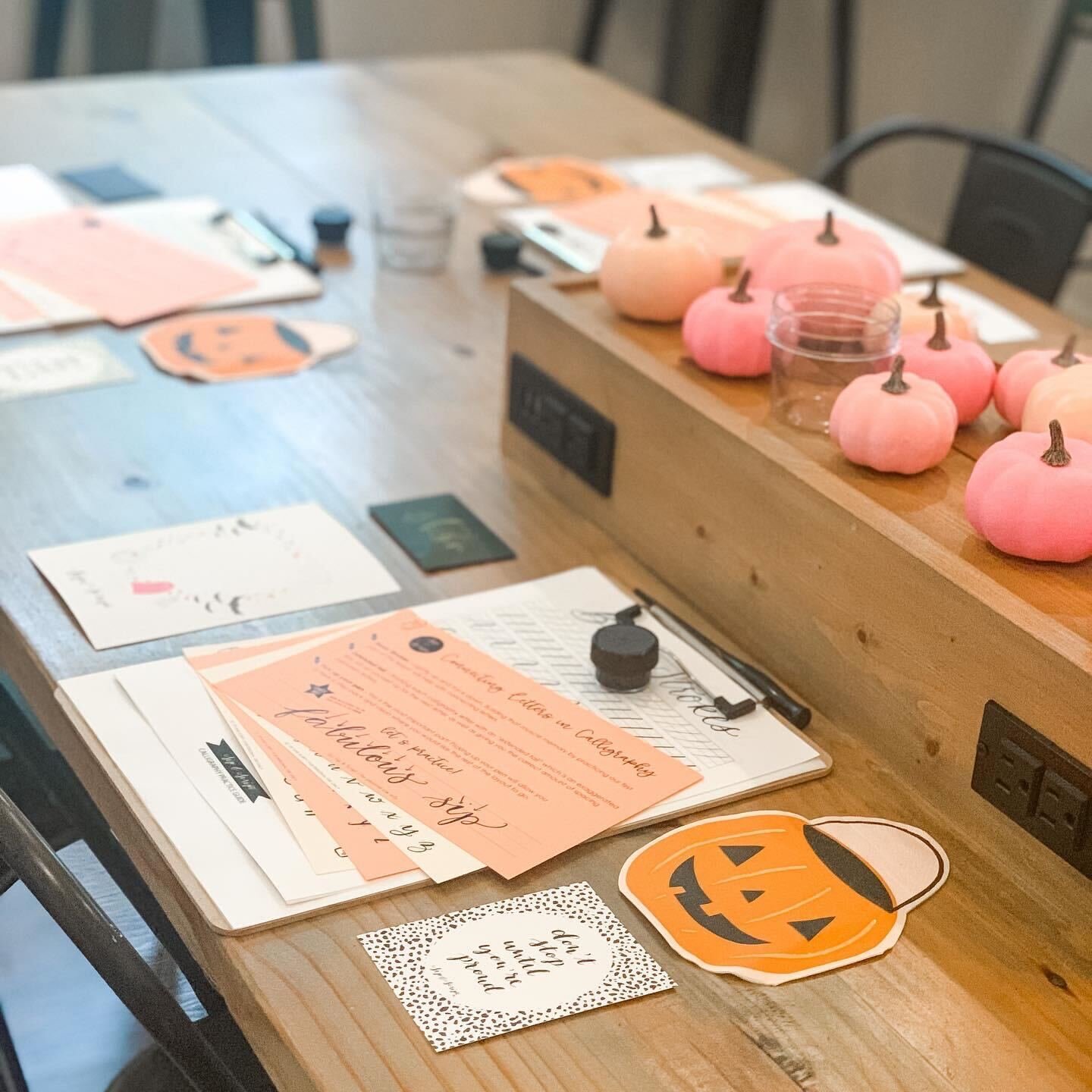 Modern Calligraphy &amp; Pumpkin Lettering for Beginners at Mainstream Boutique