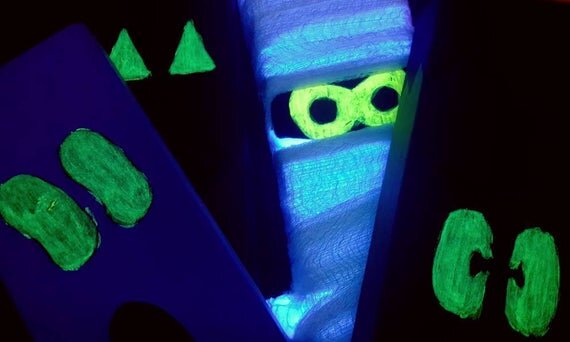 https://i.etsystatic.com/12301079/r/il/f9c7e5/1280352110/il_570xN.1280352110_43vz.jpg