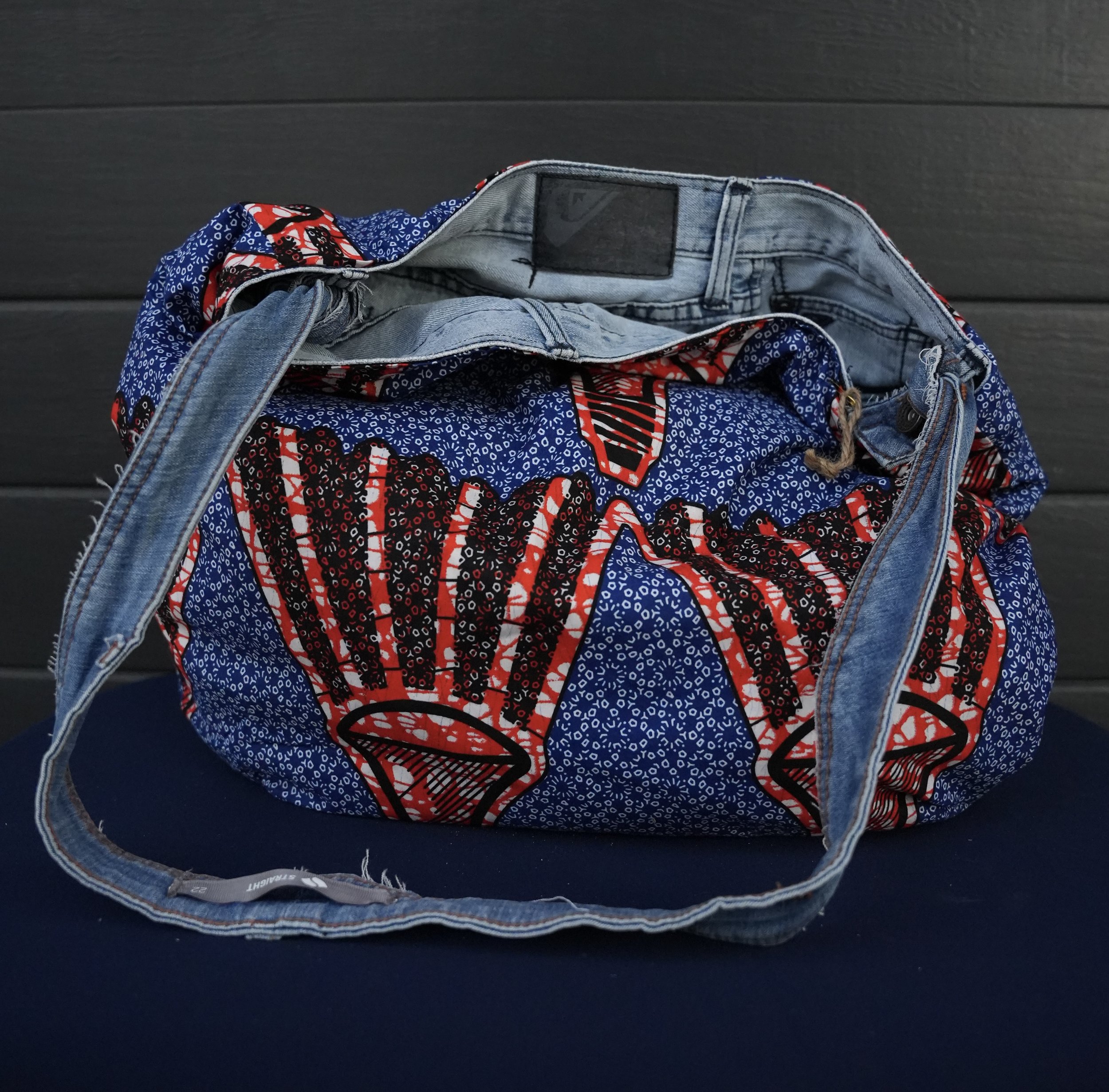 Medium size with pockets