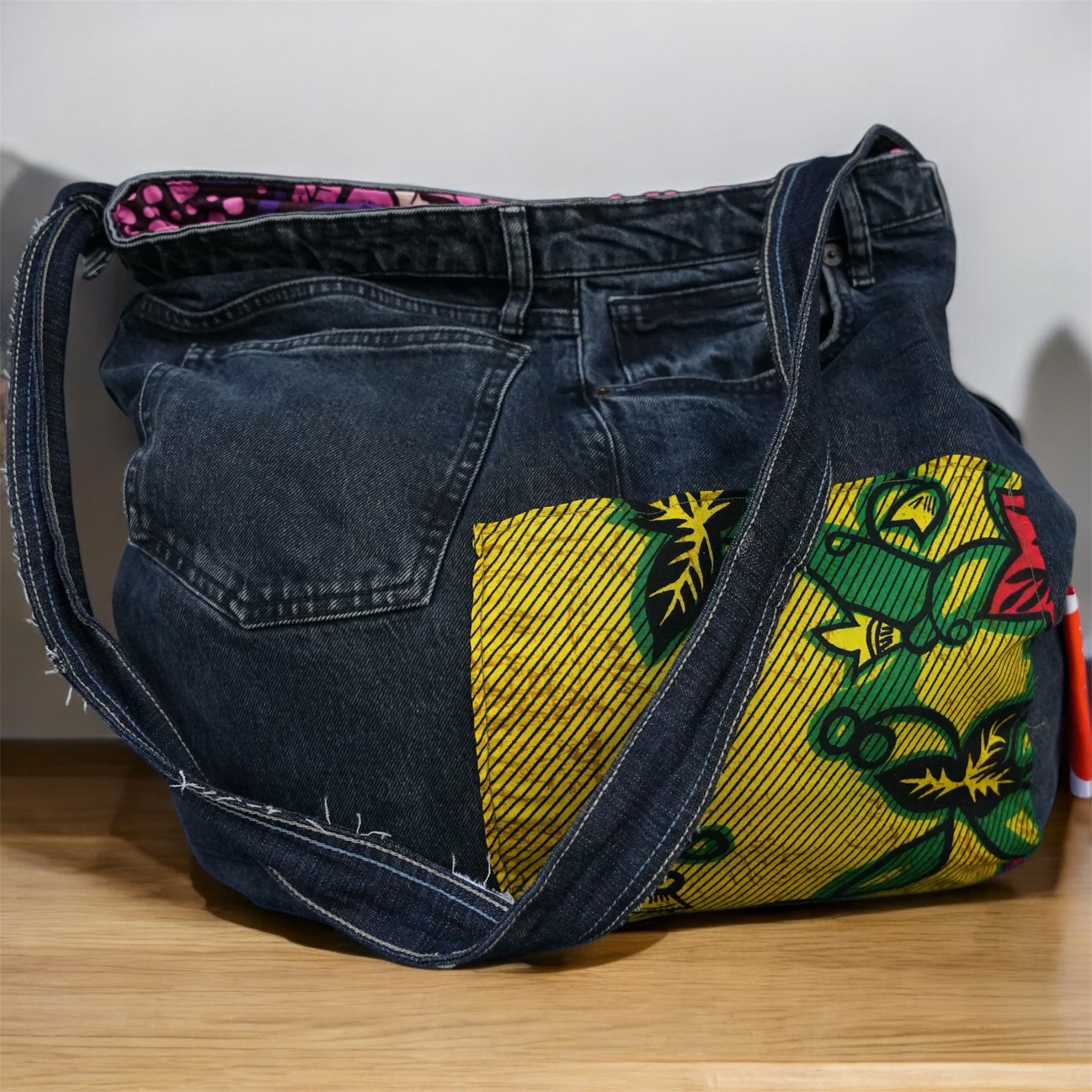 Dark denim pockets