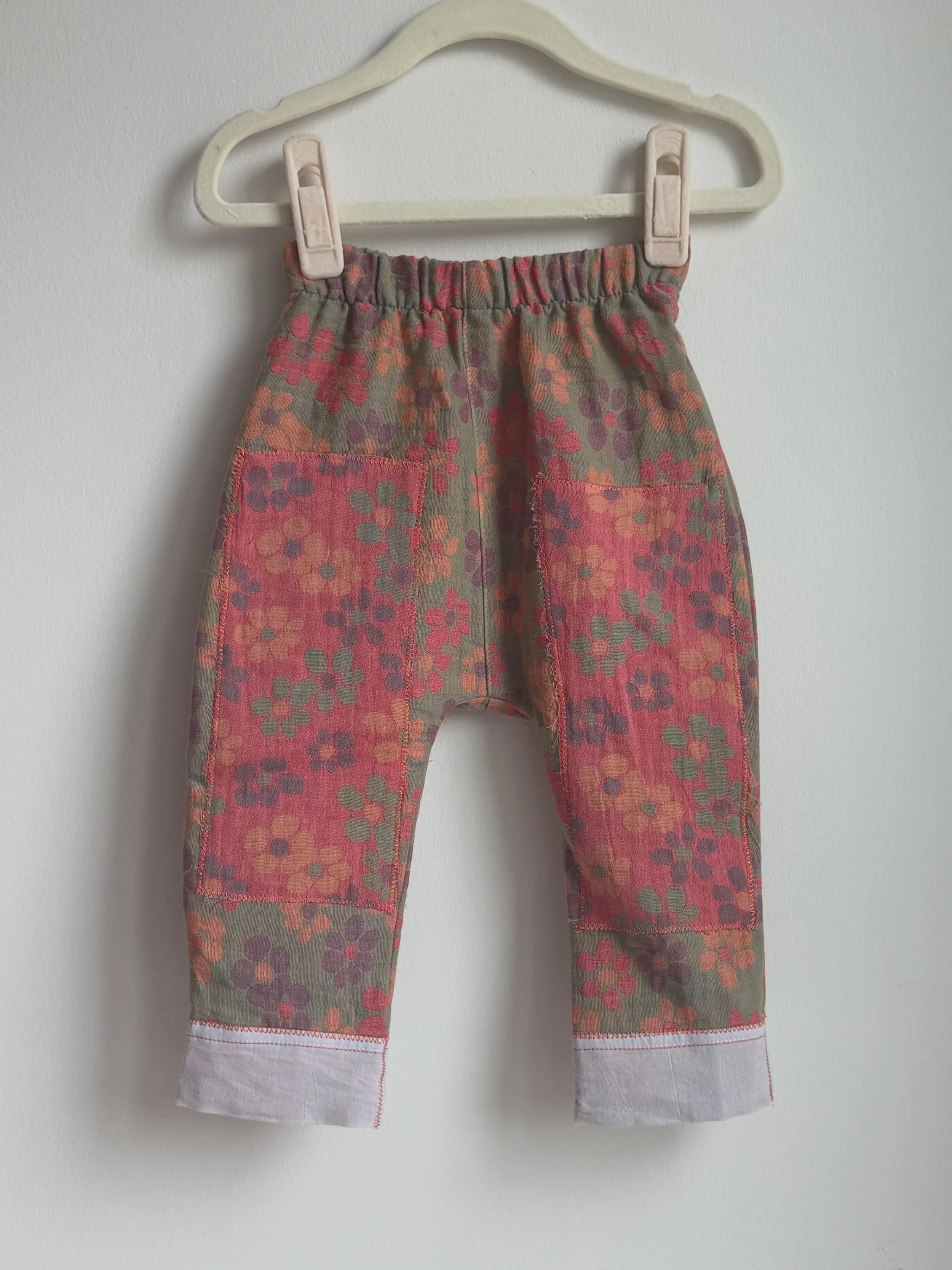 I may have to make a mommy version of these pants too! 😍

One of my favorite things about LB Baby is taking fabric from clothing that already has a life and a story, and turning it into something completely new for a little one.

These sweet little 