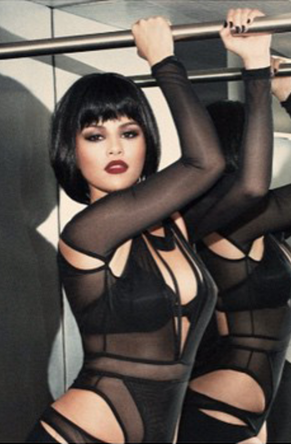 Selena-Gome-hot-photoshoot-2.png