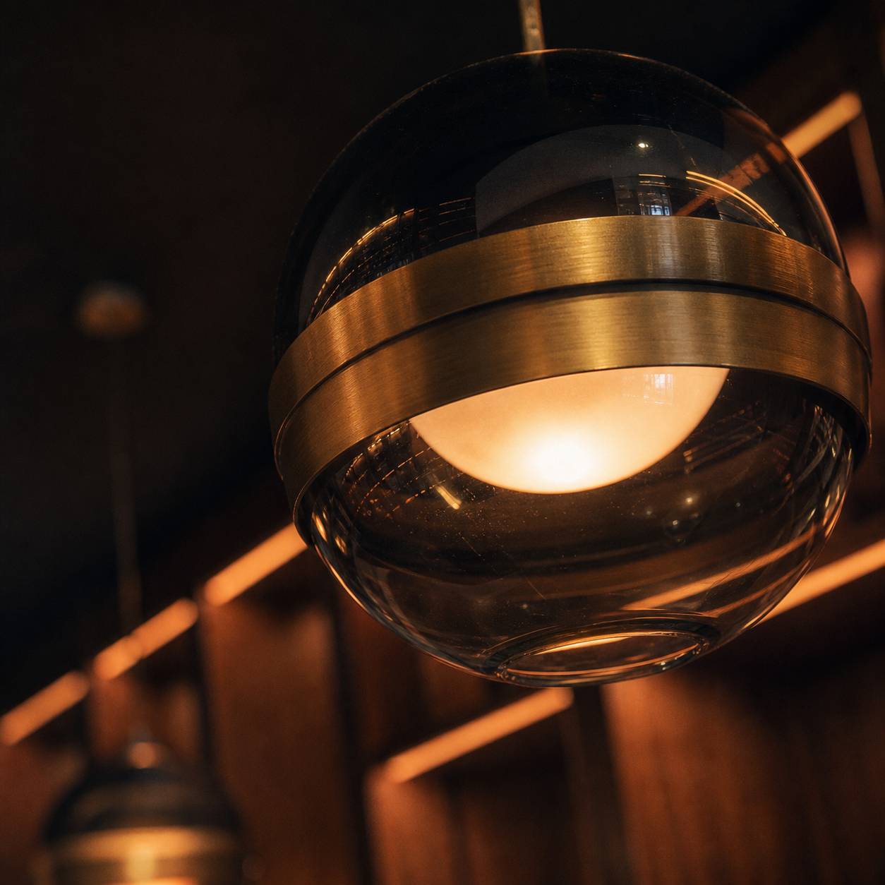 low light pendant Oliver club dtla running late