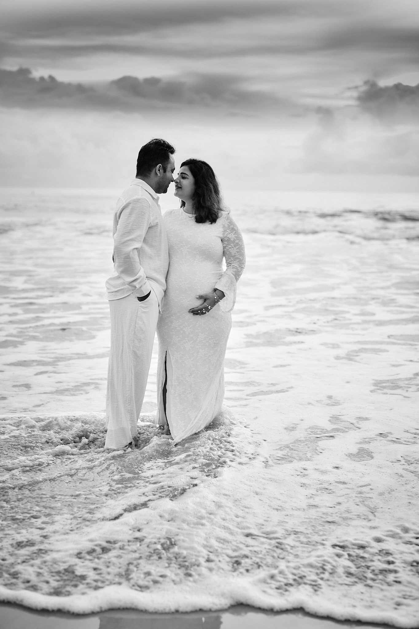 Gold Coast Maternity Beach Photographer