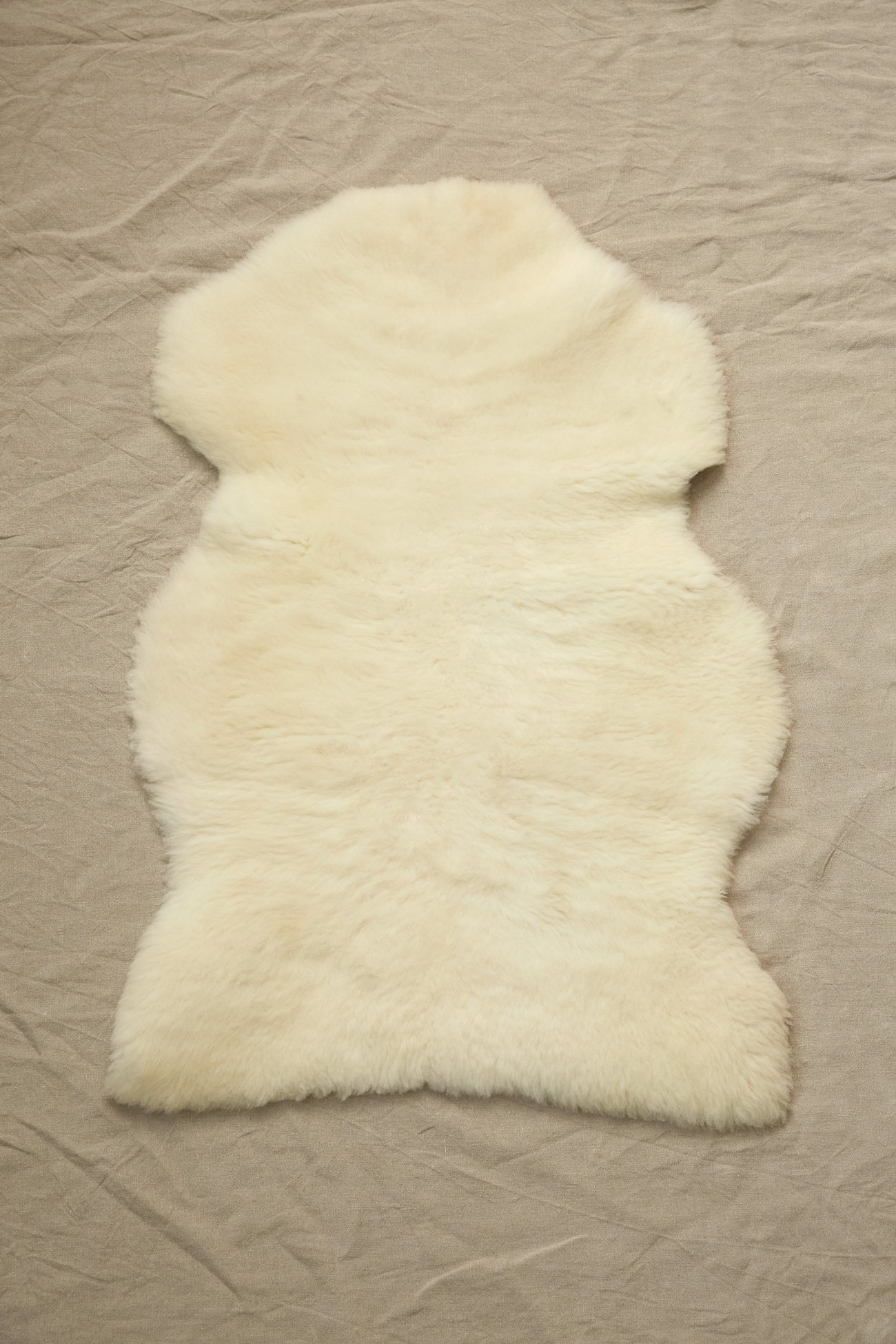Schweizer Schaffell kaufen | Babylammfell | Schweizer Fell