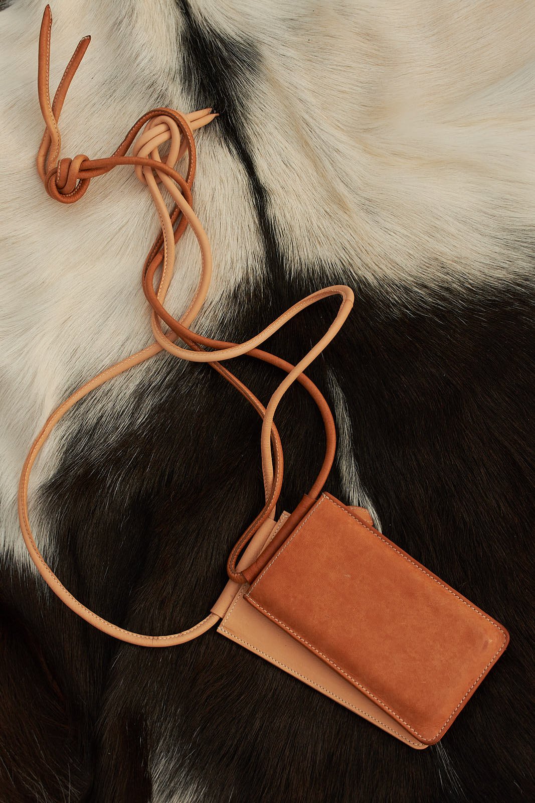 Cell phone case to hang around | goat leather | natural leather Switzerland | cell phone bag