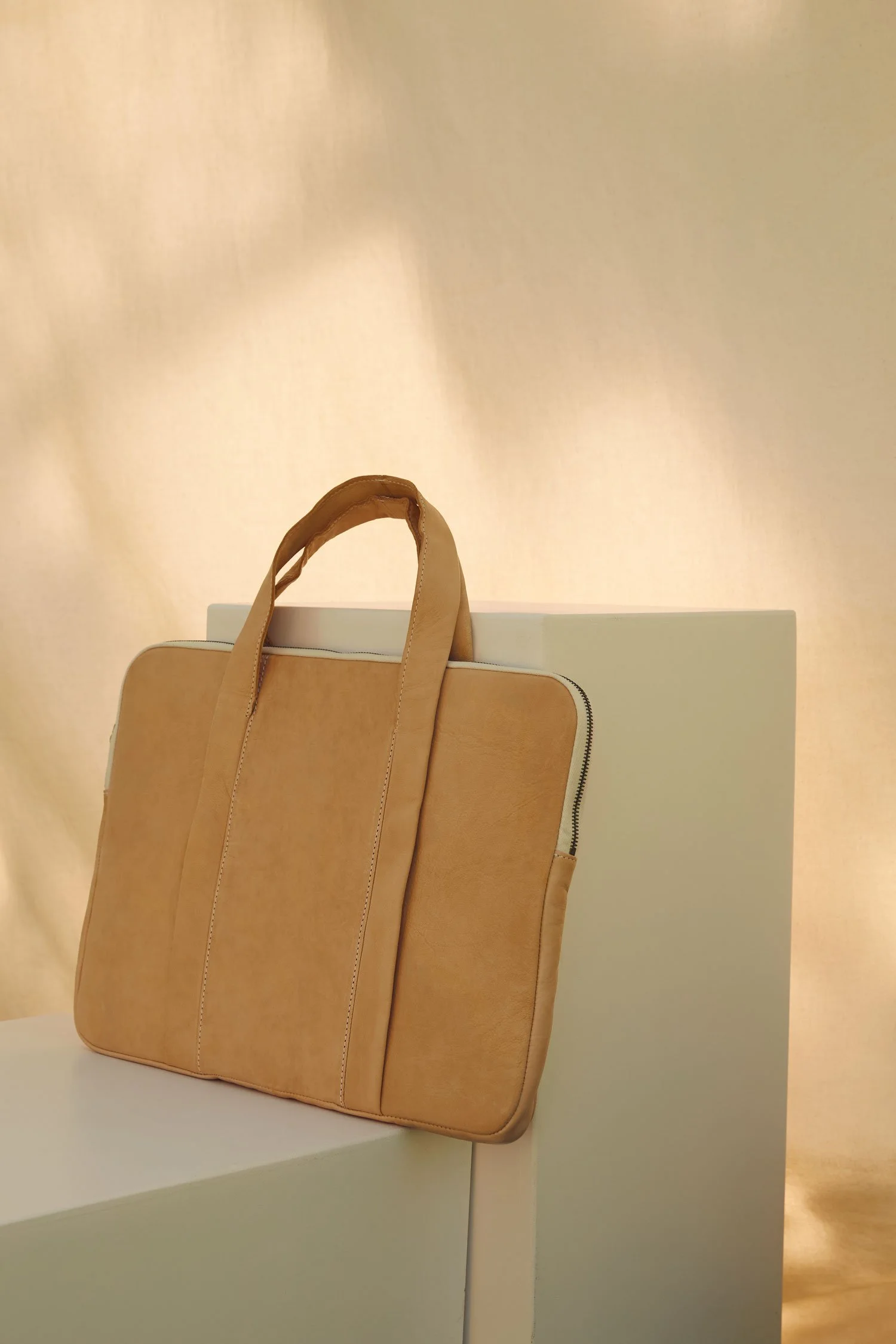 Laptop-Tasche aus Leder | Ledertasche made in Switzerland