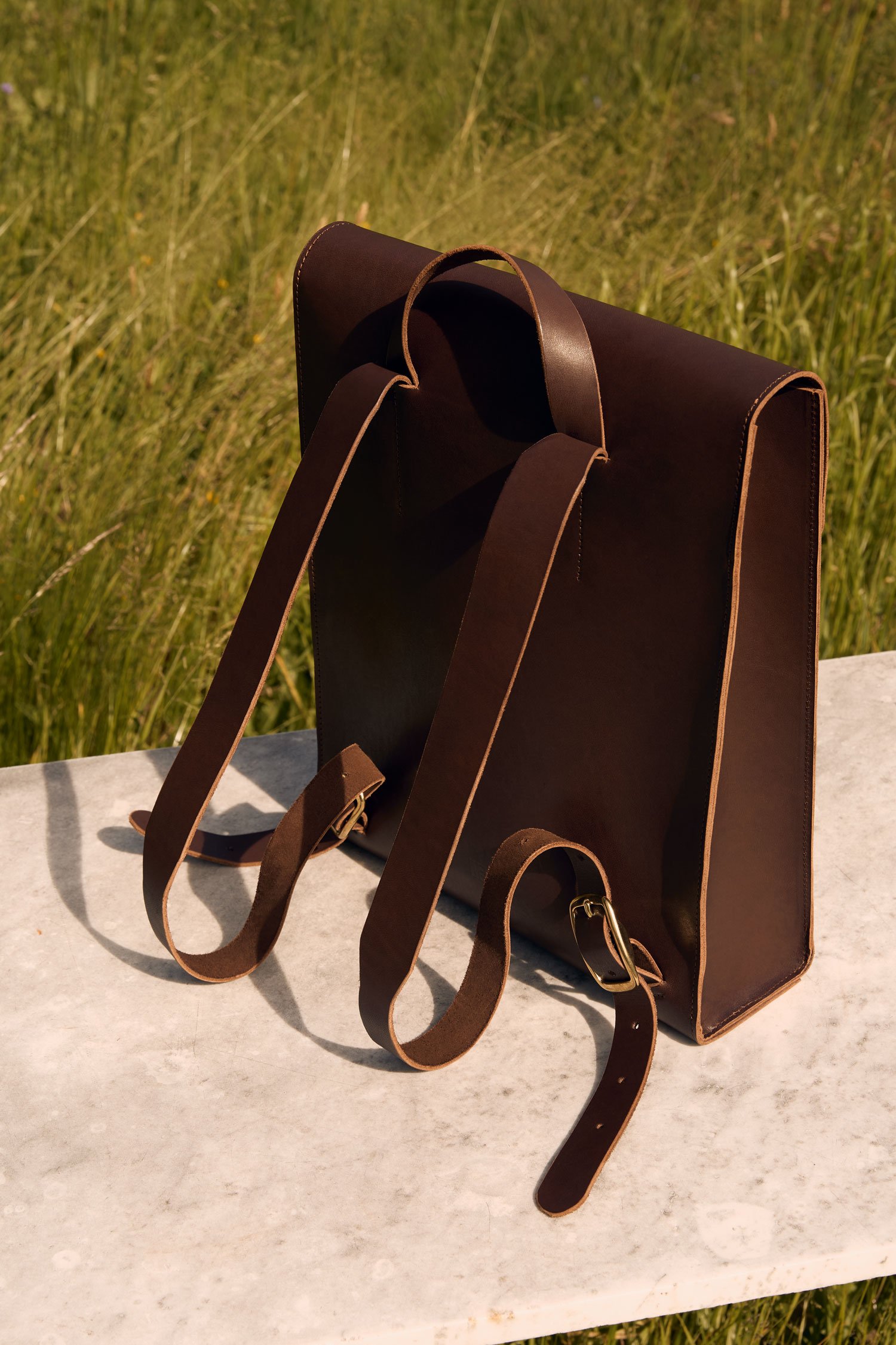 Vegetable-tanned leather (veg-tan) | Sustainable backpack from Switzerland
