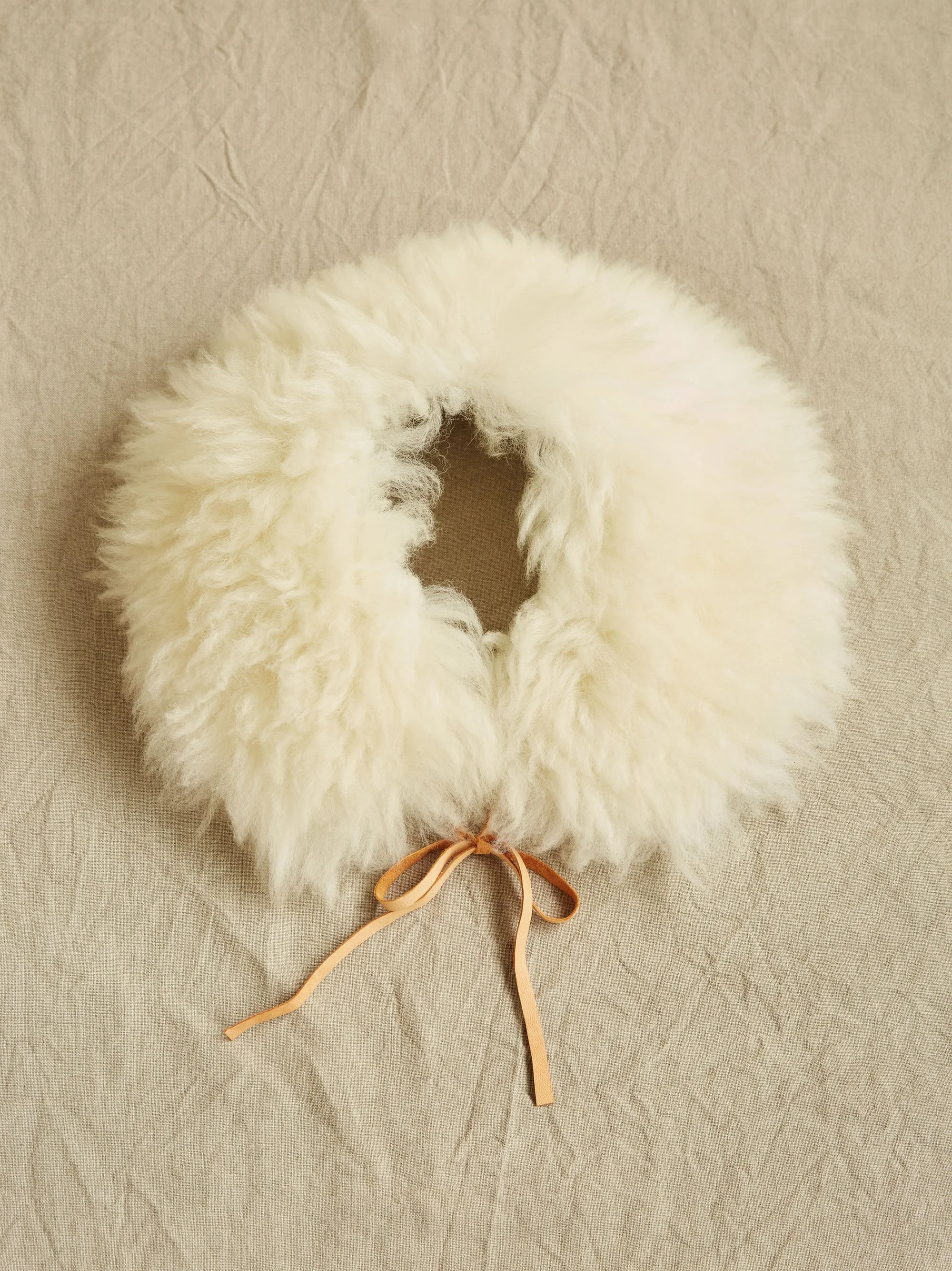 Sheepskin Collar white