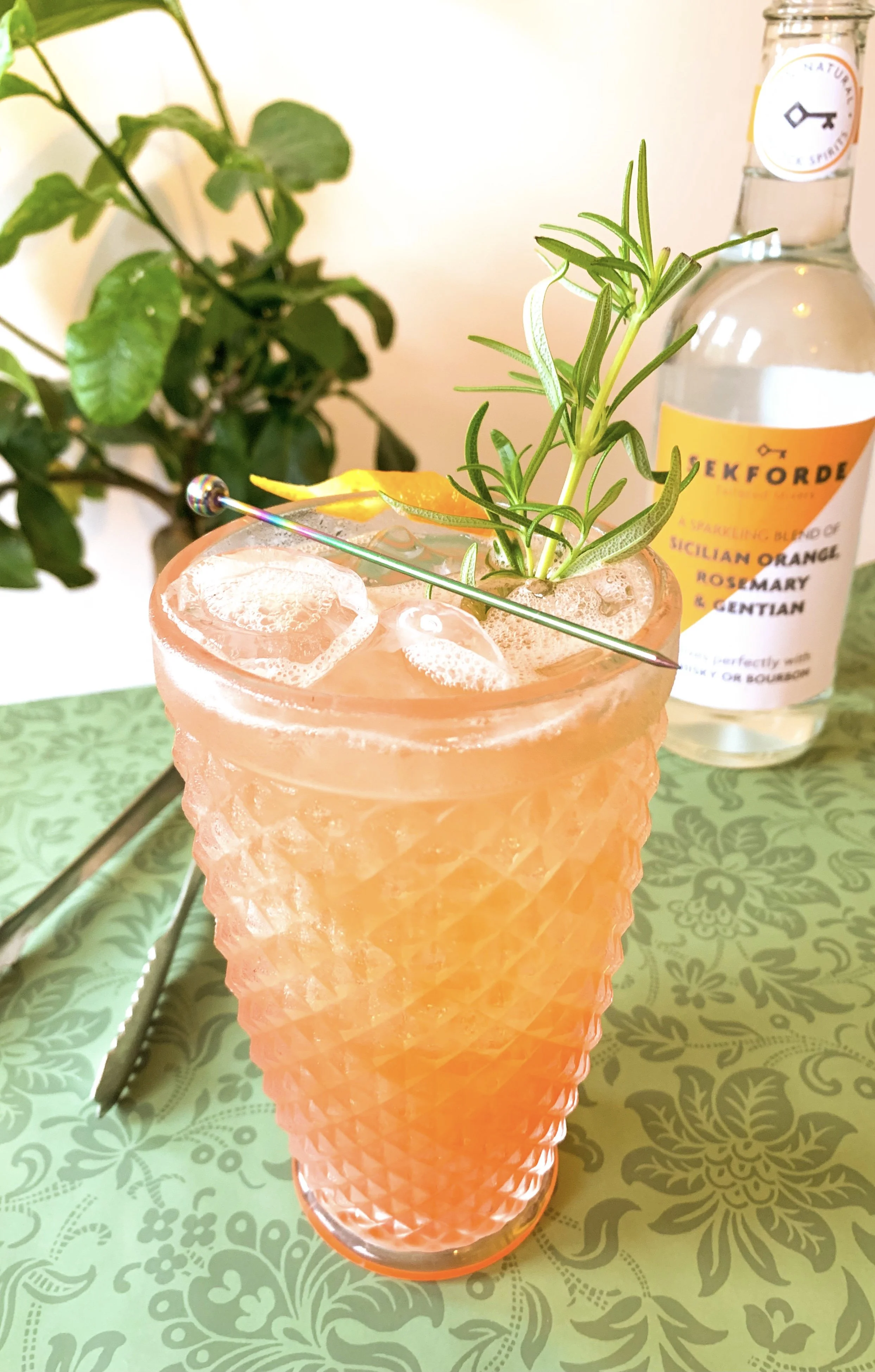 How to Make a Sicilian Paintbrush Cocktail: Craft Recipe &amp; Expert Tips