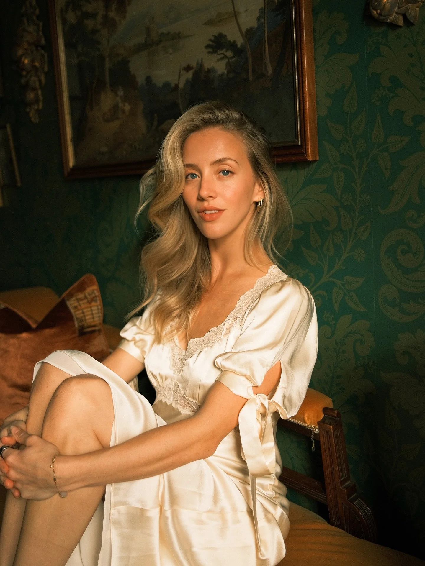 Soulful self-portraits wrapped in silk ✨ 

*press gifts tagged