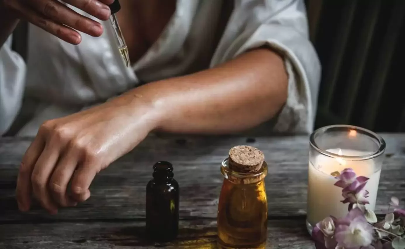 Aromatherapy and Essential Oils for Wellbeing