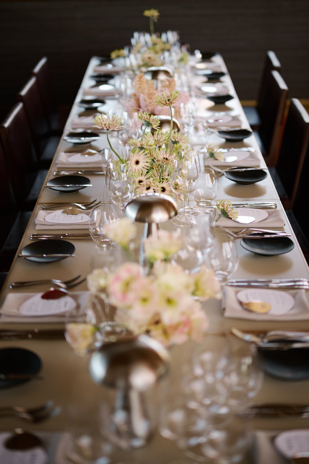  Sydney Wedding Stylist. Modern Tablescape design by Honey Lane Weddings 