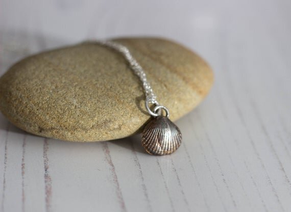 https://i.etsystatic.com/6433382/r/il/593703/2171487018/il_570xN.2171487018_sijg.jpg