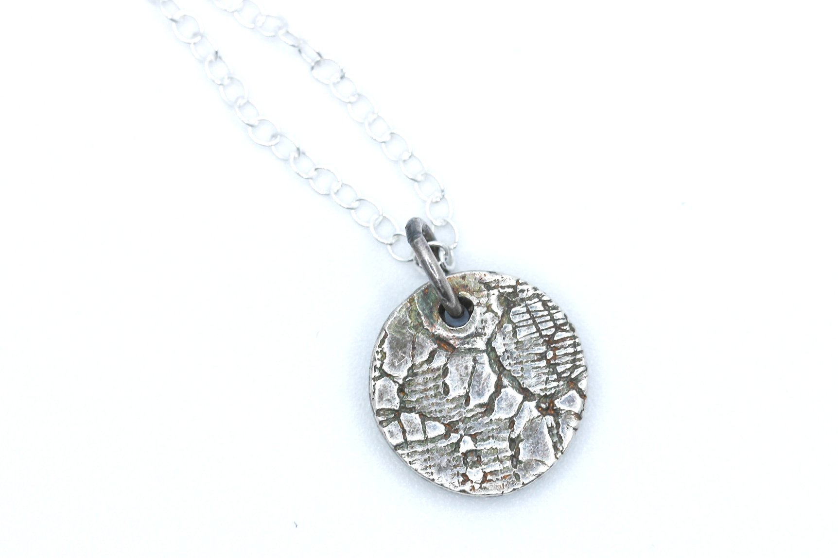 lace pattern textured silver disc pendant necklace