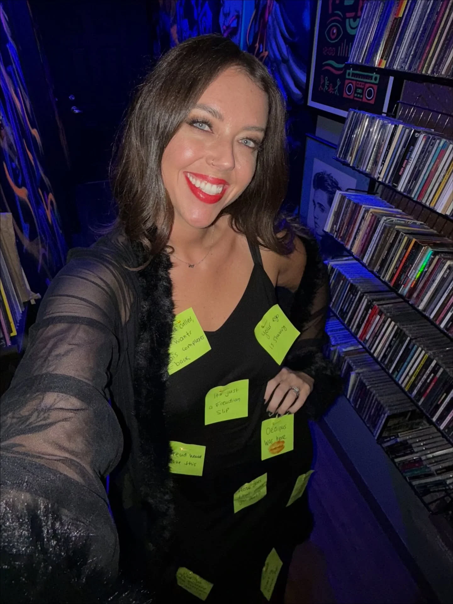 A Freudian slip costume was pretty niche but amazingly hilarious even if no one got it. I know my internet friends will appreciate it 😂

Happy halloween from your friendly neighborhood art therapist 🎃👻🧡

and huge thank you to @withalma for the la