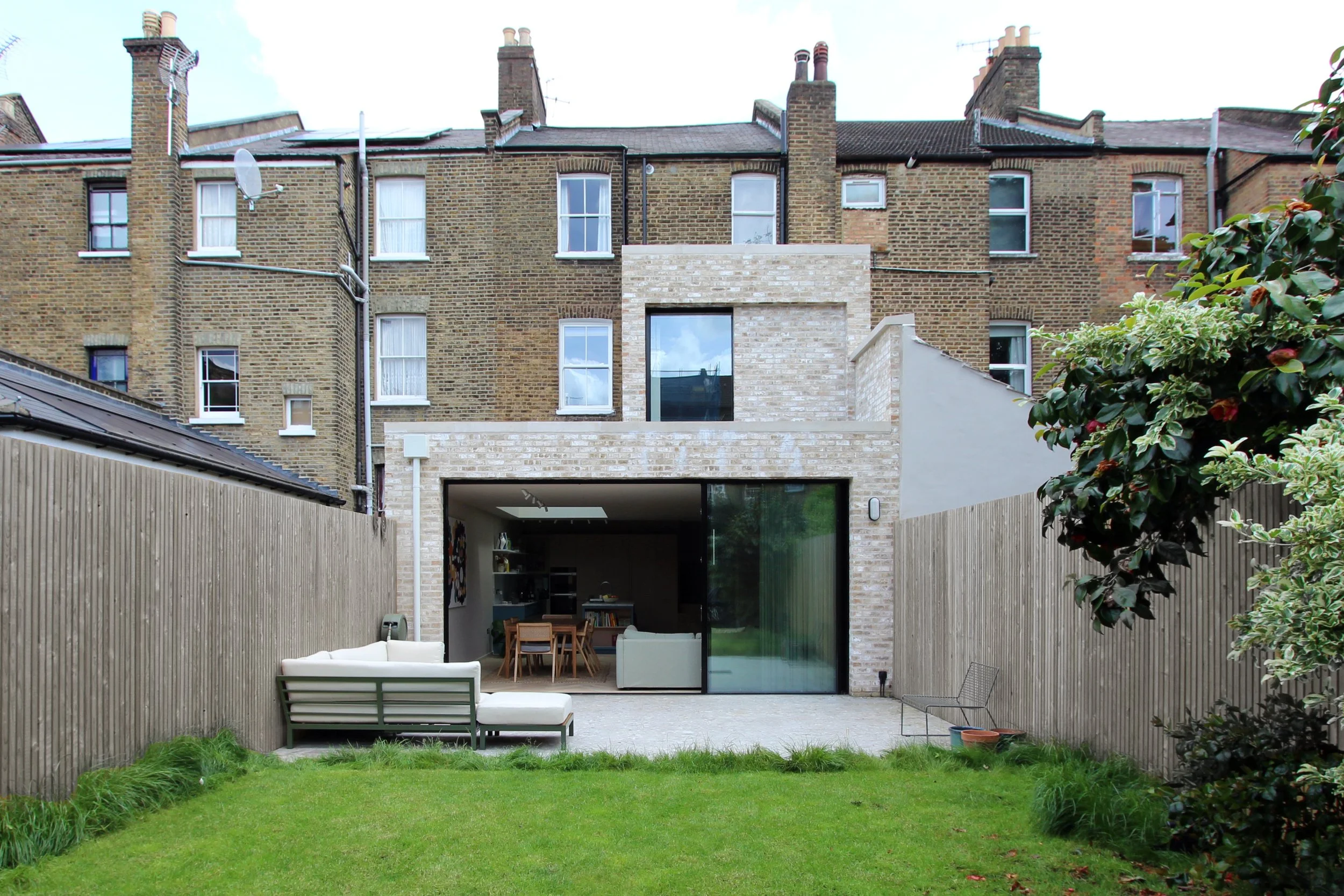 Guy Derwent Architects — architectural project photograph 2 from the business website