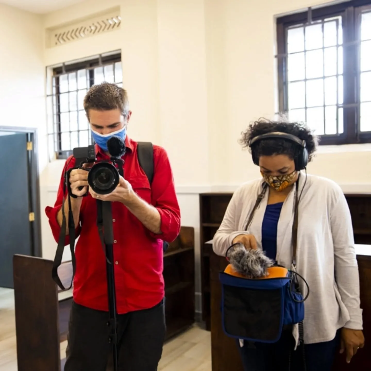 📹Throwing it back to filming How To Build A Library&hellip;

Fun fact: the film took 8 years to make!!! 👀

It&rsquo;s been a labour of love!🫶🏾 Swipe for some cool memories🤗

We can&rsquo;t wait to bring it all back home at the @nbofilmfest!

Mar