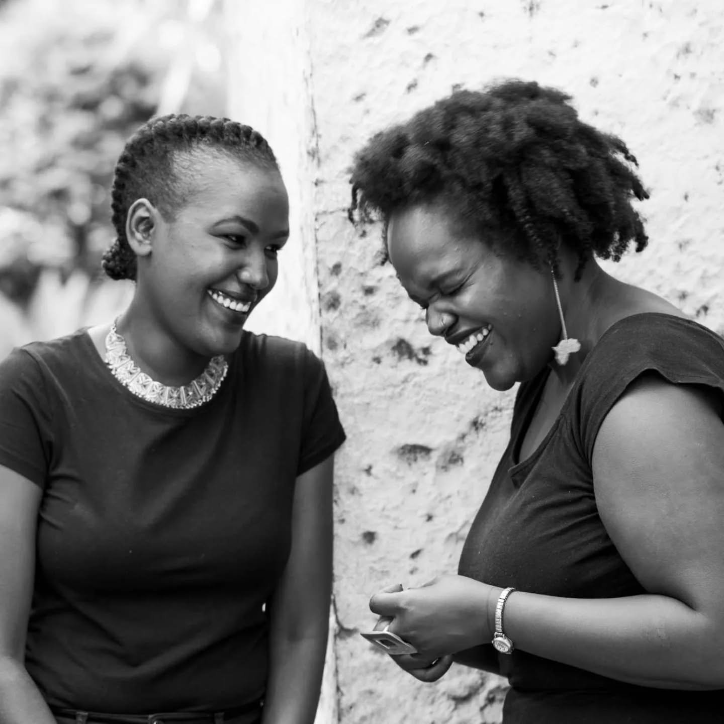 🎬 How To Build A Library follows two remarkable women, @shirokoinange and @angelawachuka_ who dared to reimagine what a forgotten colonial library could mean for a new generation.

A little glimpse from our production days, following them behind the