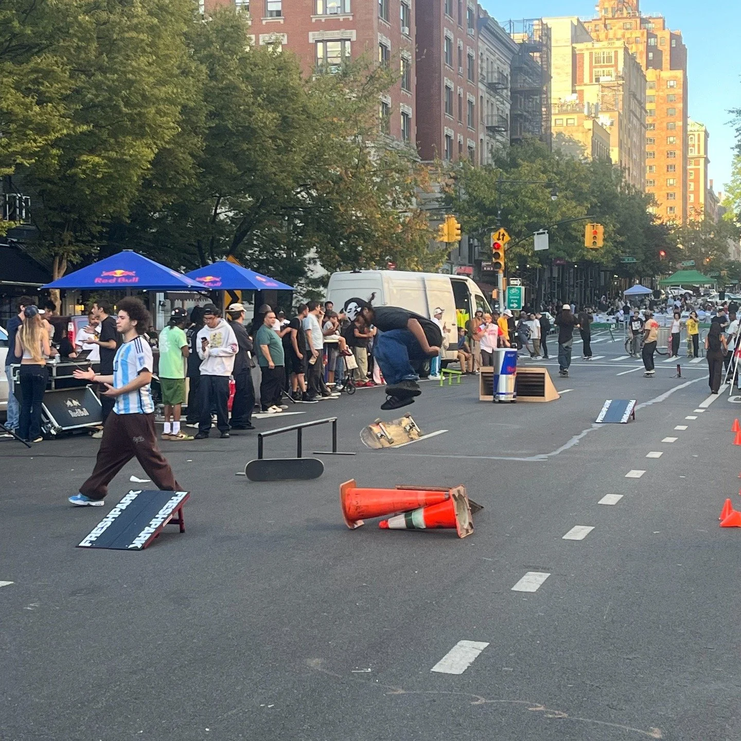We had a blast this past weekend with @upperwestskates! Thank you to everyone who came and we hope to see you again this Saturday, September 27!
-
-
-
#upperwestside #uws #openstreetsnyc #openstreets #nyc #cabidnyc #columbusamsterdambid