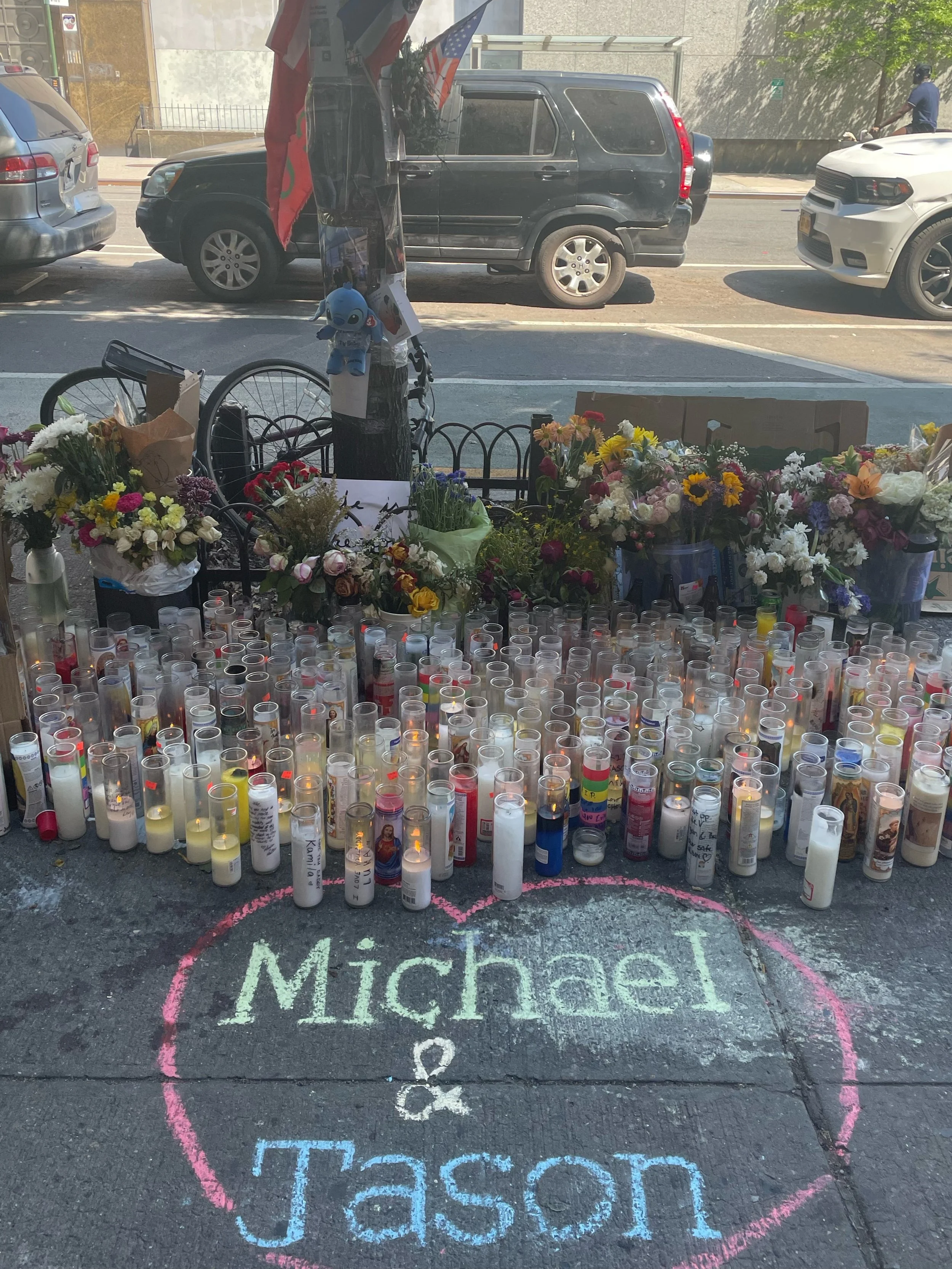 We are deeply saddened by the loss of our neighbors, Michael St. Hilaire and Jason Negron, on Friday. If you would like to support their families, please follow the link in our bio to donate to their GoFundMe campaigns.
-
-
-
#upperwestside&nbsp;#uws