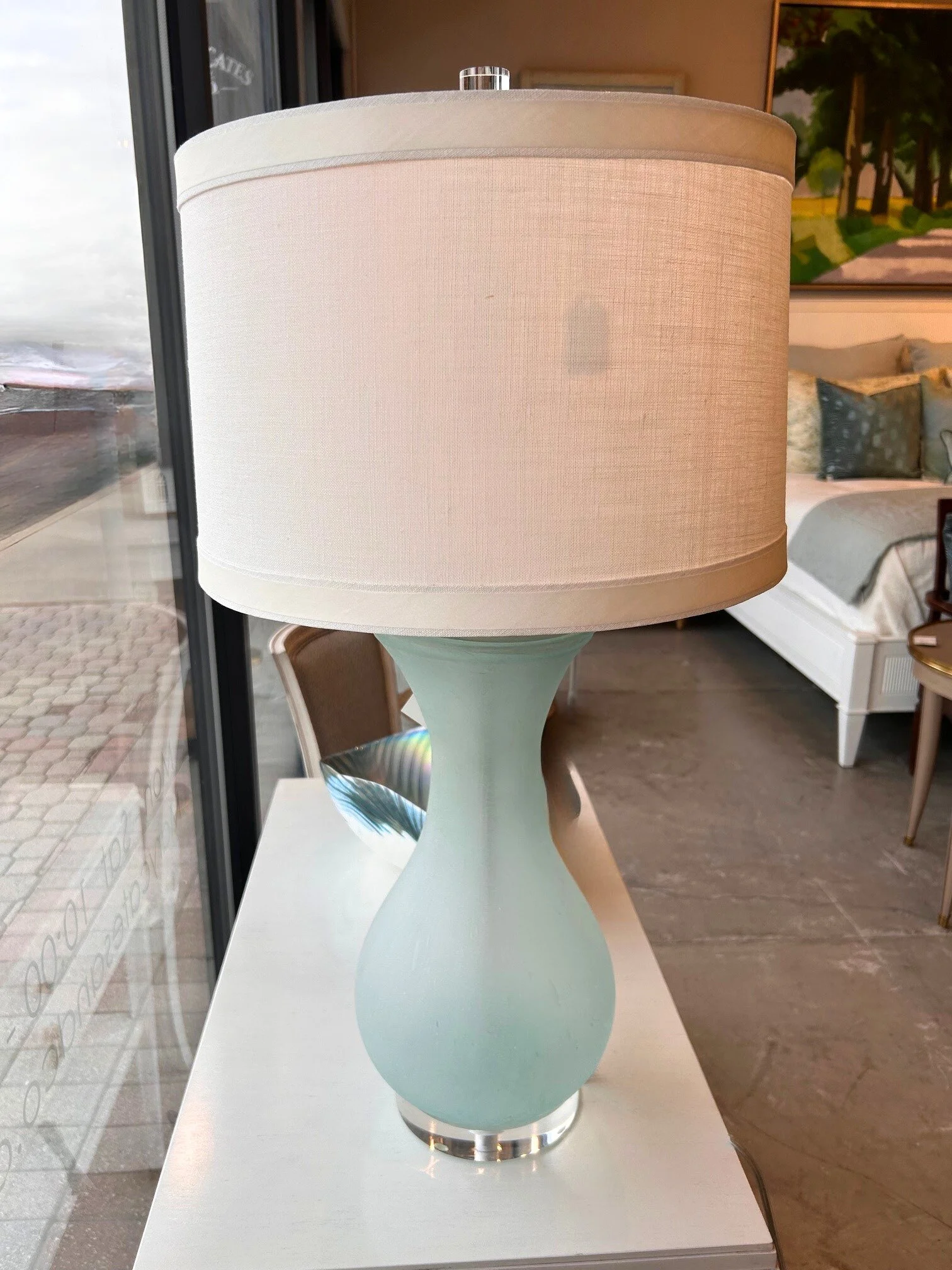 Frosted Seaglass Lamp 
$895 
23946B