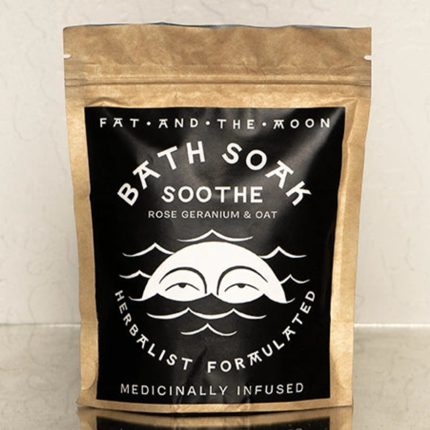 Fat and the Moon Soothe Bath Soak