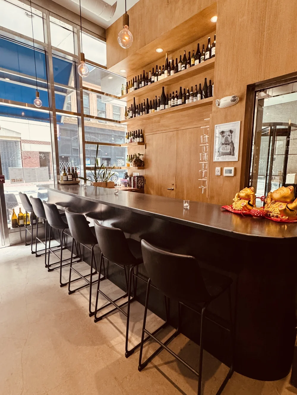Bar photo 2