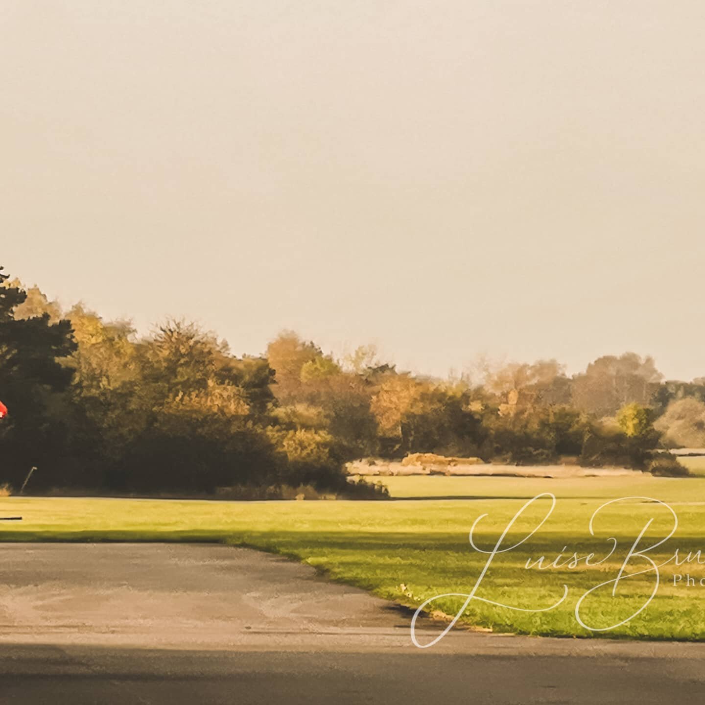 Sleepy autumn sunday at the airfield. Last night was autumn celebration and last day of the season followed by wintertime. In norther Europe, the winter season means fewer daylight ours, wet ground, lower clouds, bad weather. So the gliders are de-ri