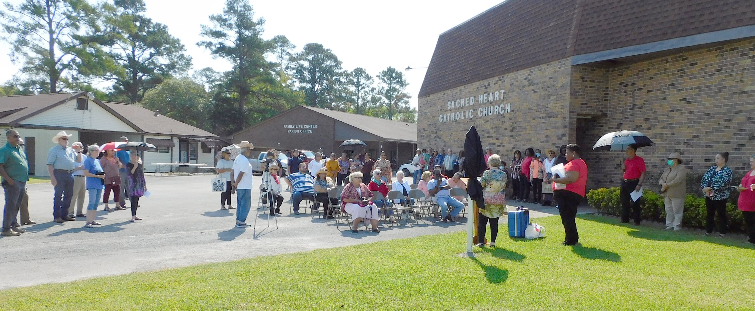  Nice crowd showed up for the dedication of the historical marker 