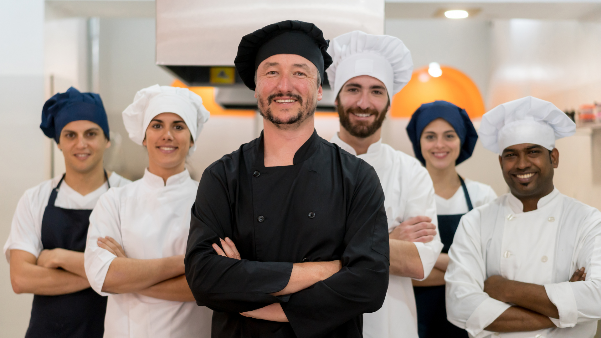 Participantes rumbo a Estados Unidos para su entrenamiento profesional con visa J1 en Hotelería y Gastronomía.