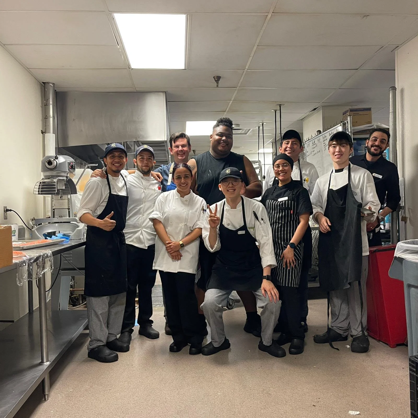 Participantes rumbo a Estados Unidos para su entrenamiento profesional con visa J1 en Hotelería y Gastronomía.