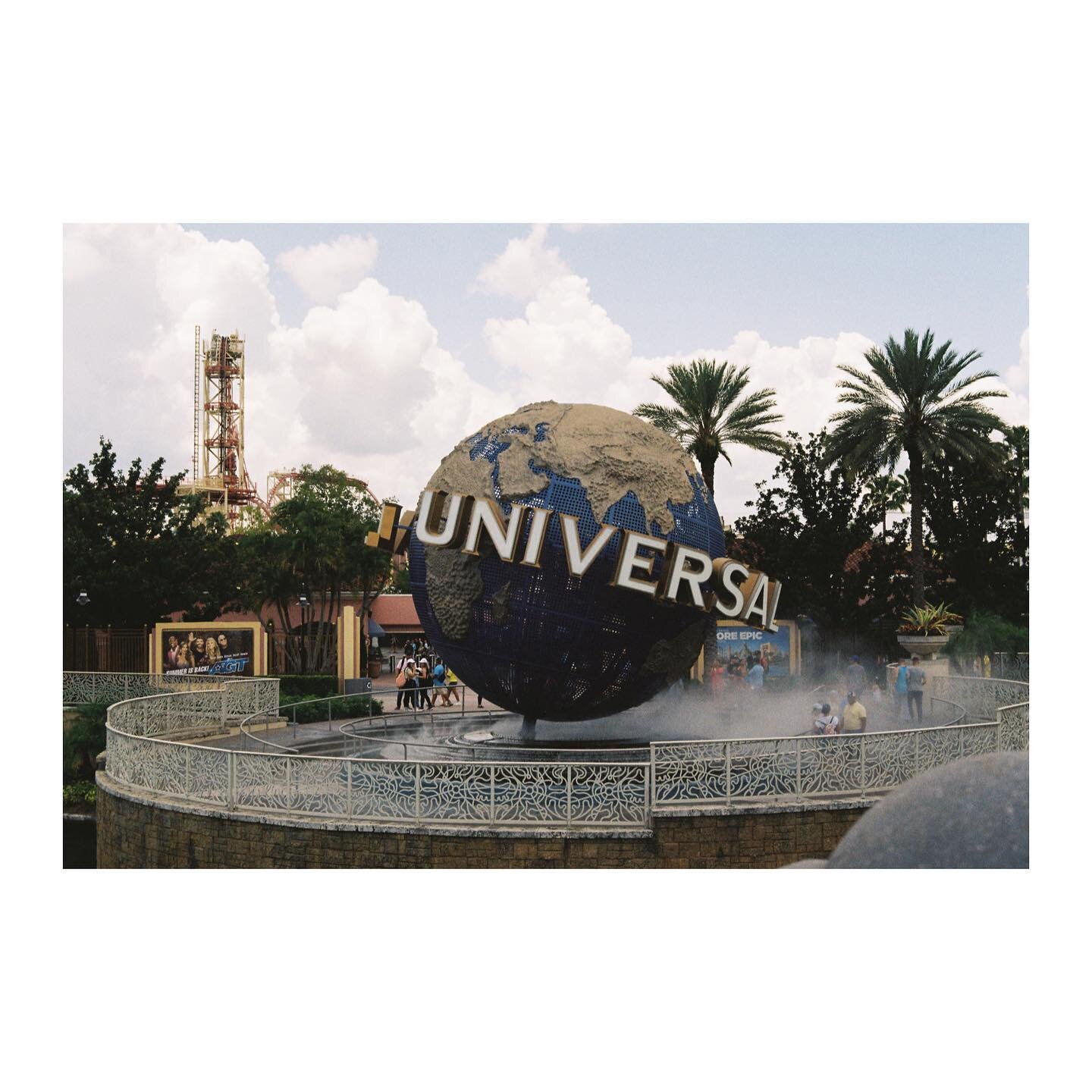 Universal Studios Orlando Part 1 of 2. All shot on film. 
.
.
.
#shotonfilm #filmphotography #filmphotoshoot #filmphotographer #filmlife #universalstudios #universalstudiosorlando #universalorlando #
