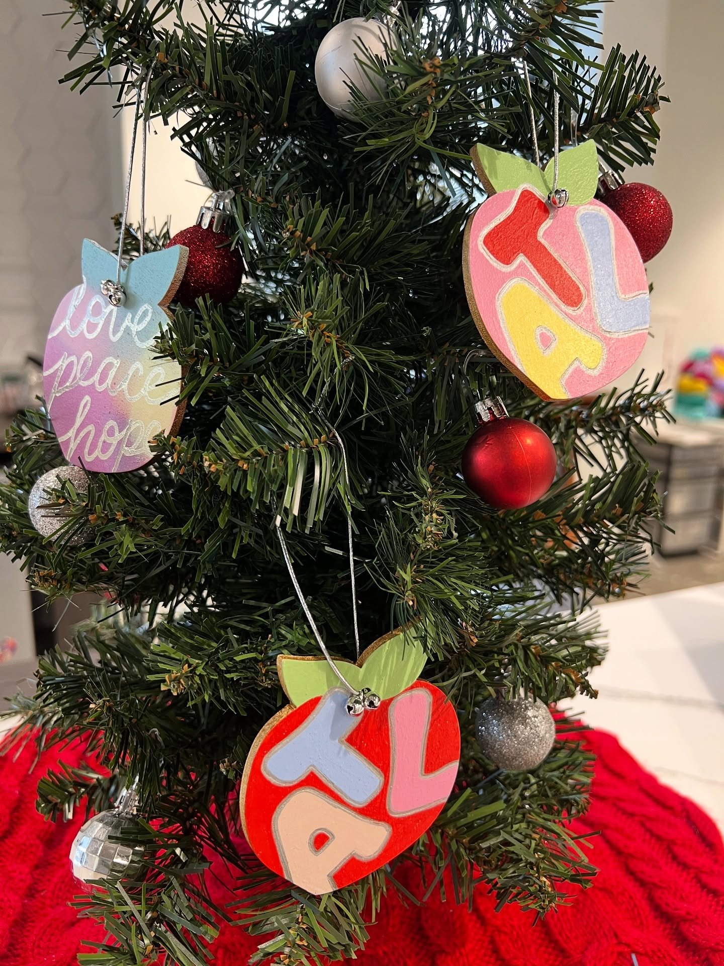 Finally got these little ornaments to my studio to hang on my tree. Which one are you gonna gift yourself? Shop link in bio!