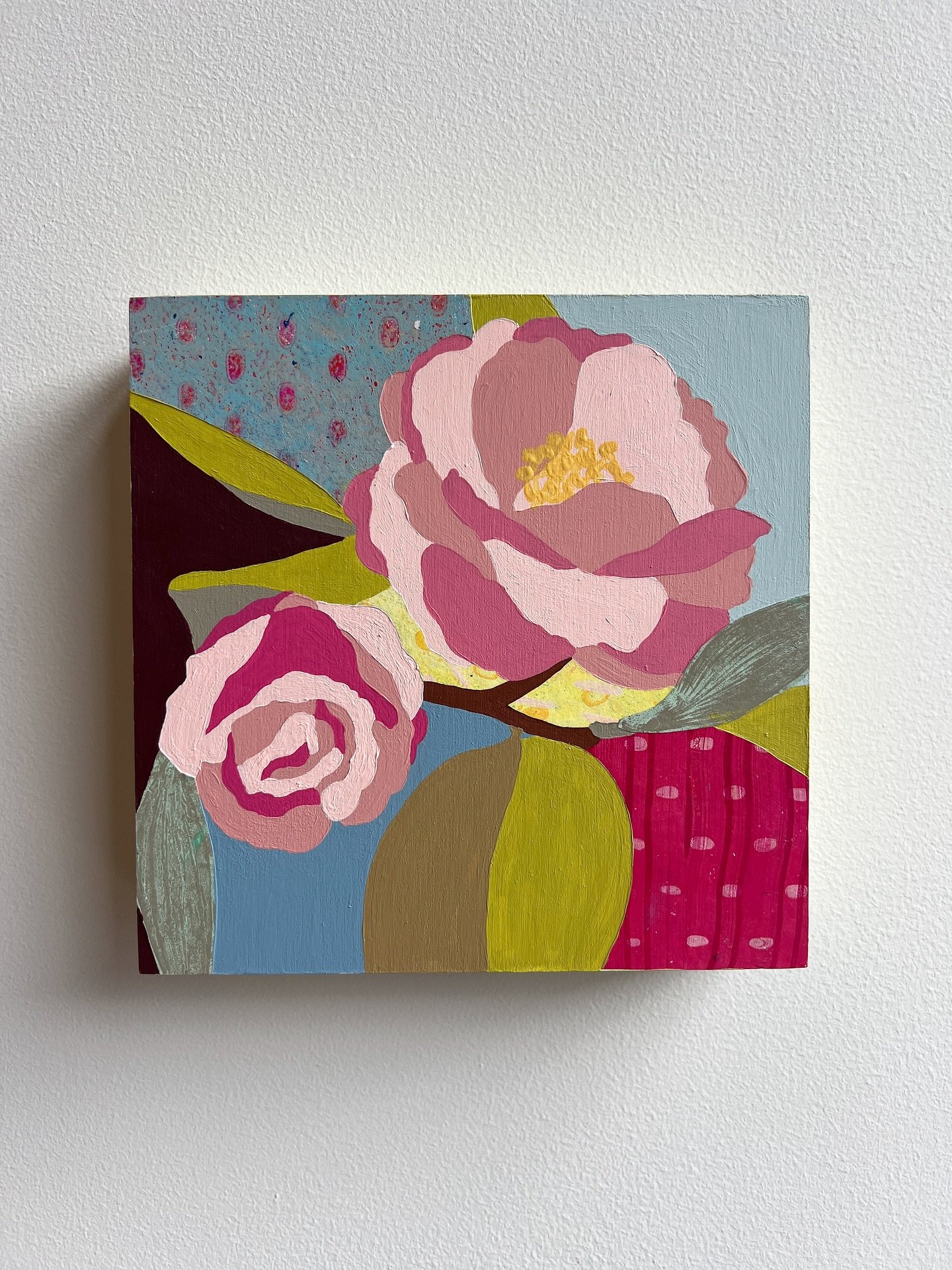 TONIGHT! Collect this little present 🎁 for yourself or a loved one at @cat_eye_creative show opening for &ldquo;Presents.&rdquo; One thing design taught me is the importance of negative space in compositions. In these collage works I&rsquo;m having 